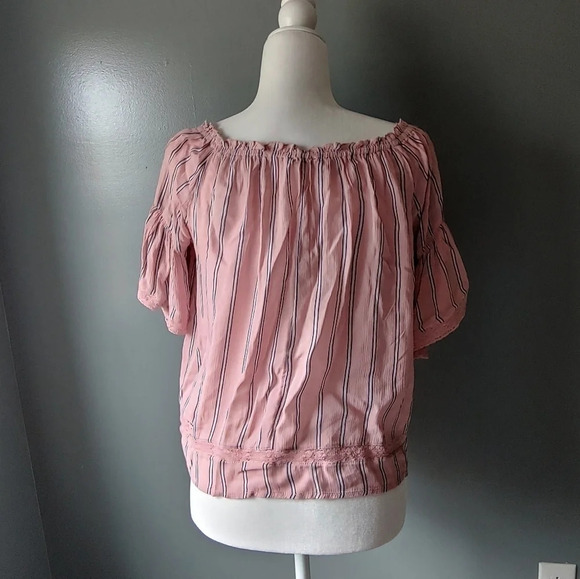 American Eagle Pink Blouse - Picture 4 of 5